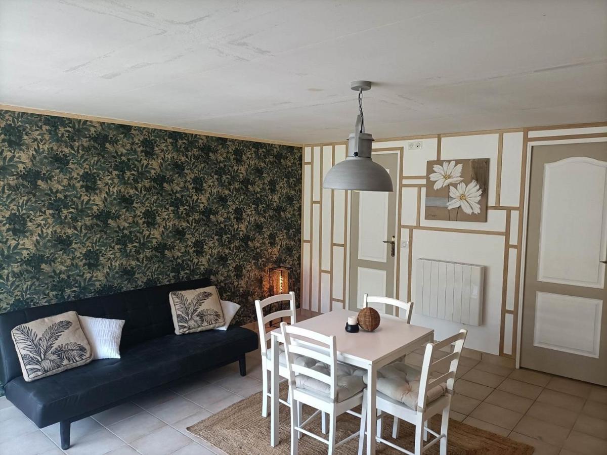 Le Moulin De Benneville Chambres D'Hotes, Petit Dejeuner Compris Cahagnes Buitenkant foto